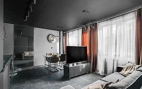 Blacknight Apartment - Self Check-In 24H